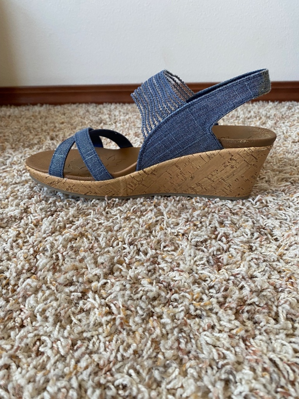 Sketchers Beverlee 8.5 Wedge Sandals